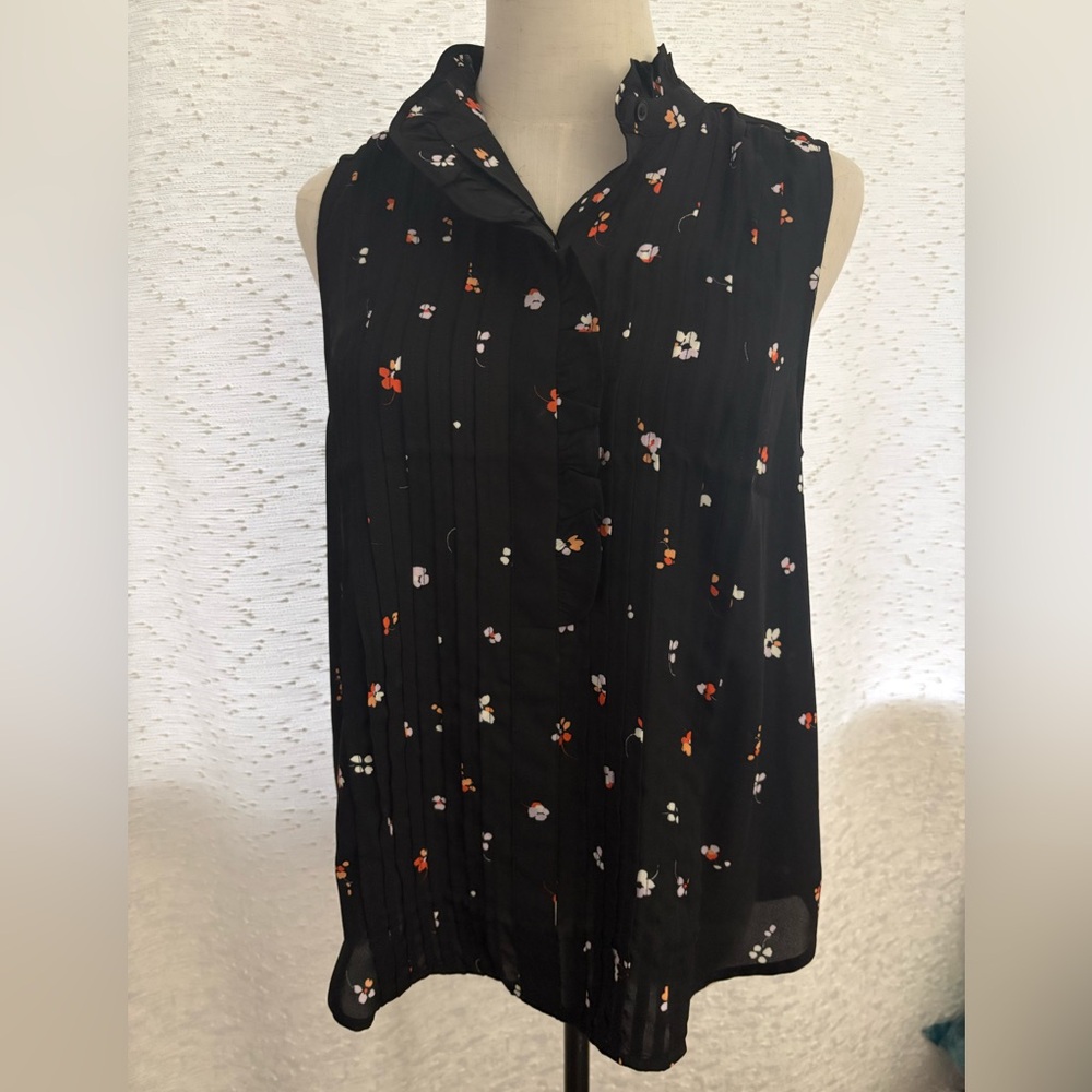 Chic Black Floral Ruffle Sleeveless Blouse NWT